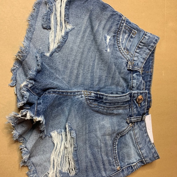 BRAND NEW MOM SHORTS - Picture 1 of 2